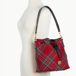 🆕 Dooney & Bourke Tartan Red Plaid Drawstring Bag “Bucket Style” Shoulder